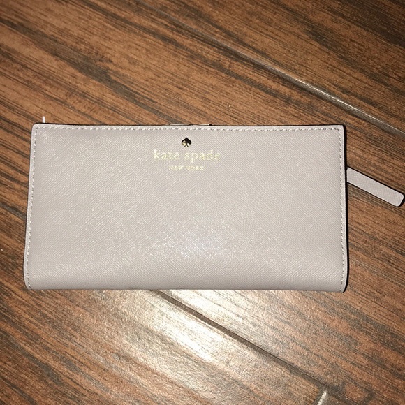 kate spade Handbags - Kate Spade Wallet